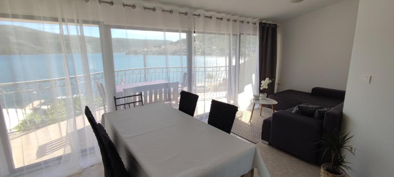 Apartman Mila Marina Eksteriør bilde